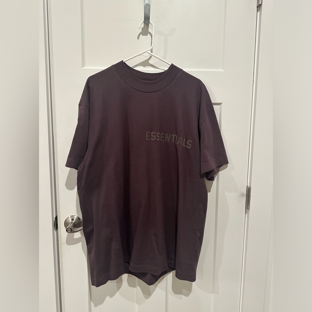 Fear of God, essentials, men’s large T-shirt